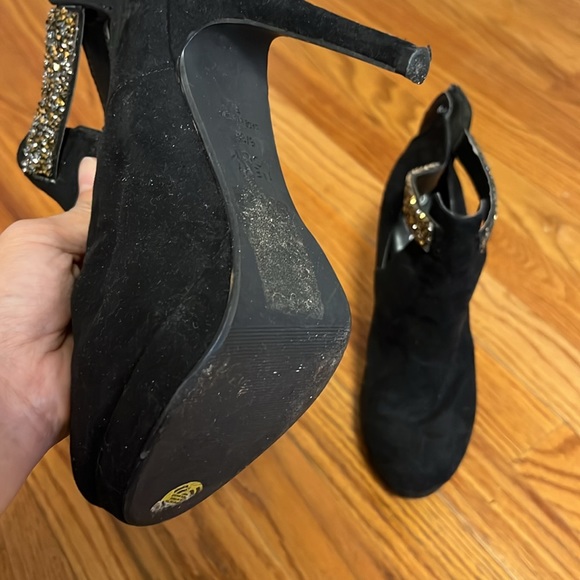 Heeled booties - Picture 2 of 2